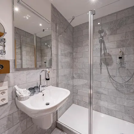 Logierhaus Am Rathaus Hotel