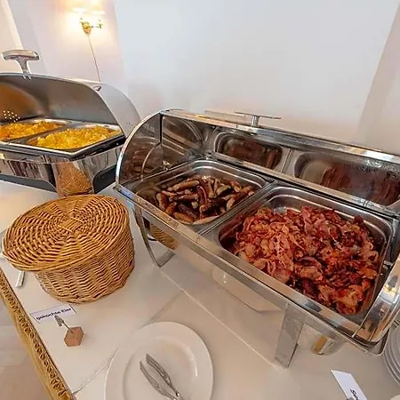 Logierhaus Am Rathaus Otel 3*