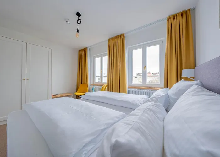 Отель Logierhaus Am Rathaus 3*